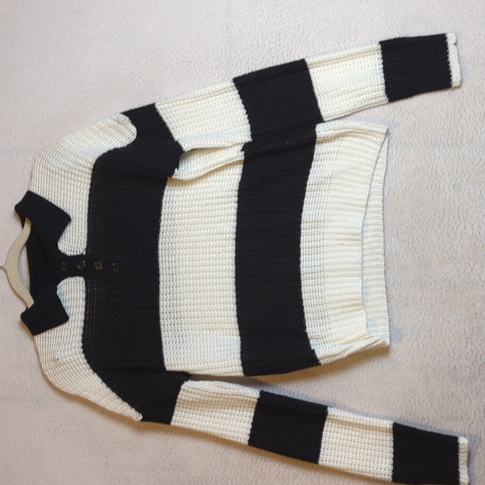 Love Change Italy Women's Black & White Striped Knit Academia Sweater Size‎ S